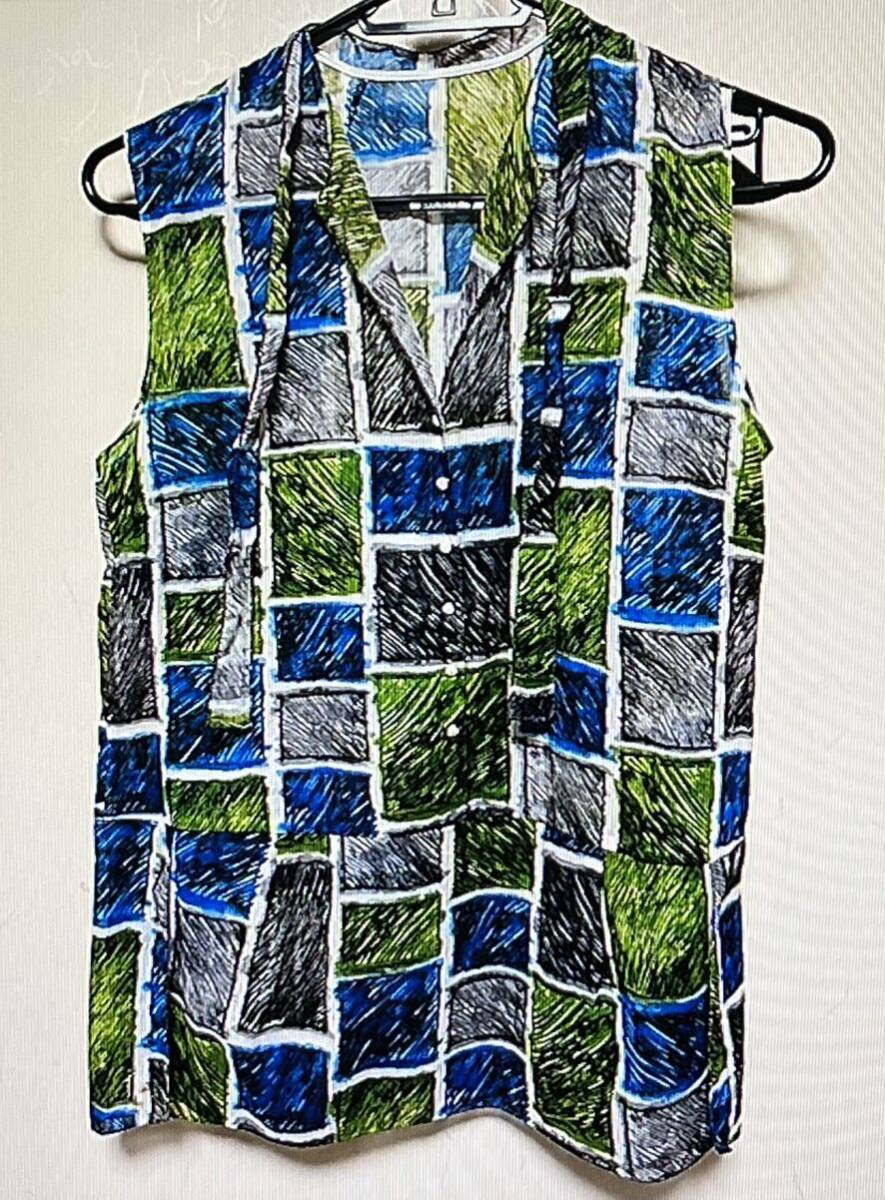 美品2.5万☆TOMORROWLAND☆ノースリーブトップス コットン綿ブラウスカットソー格安ブルーグリーン ボウタイ幾何学柄物トゥモローランド拍卖