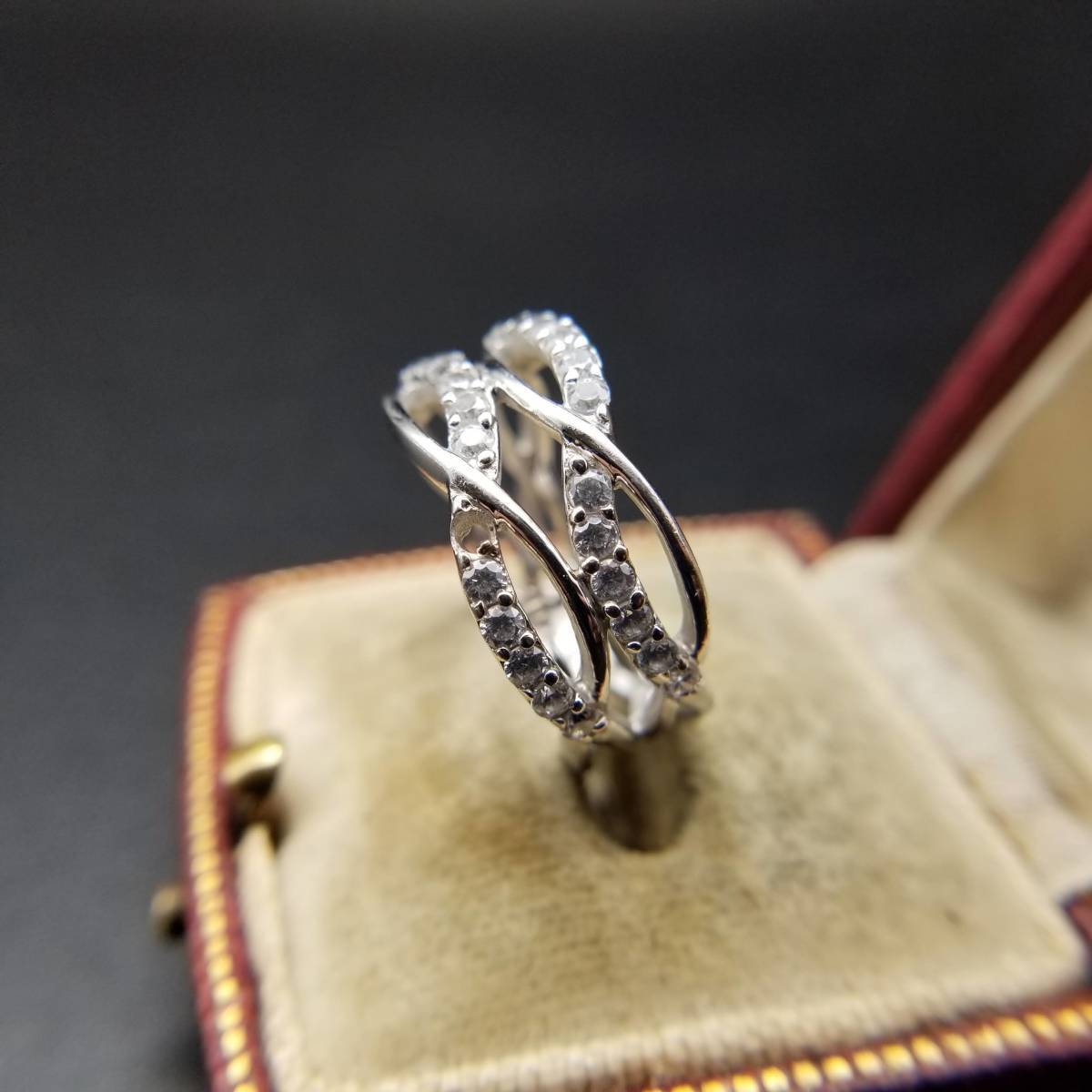 ウェーブ クロス 透かし キュービックジルコニア 925 シルバー ヴィンテージ リング 銀 指輪 クラシックエレガント YND17拍卖