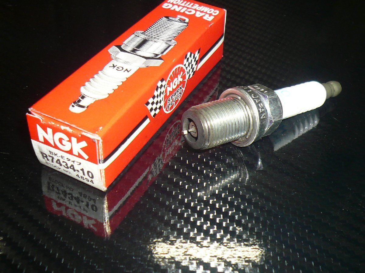 NGK レーシングプラグ R7434-10 ISO規格 10番 1本 ② 中古品♪ Rプラグ 競技用 ターボ用 PS13 S14 S15 GC8等など 日本特殊陶業製拍卖