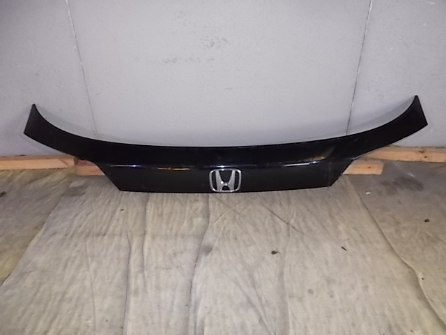 RU1 ヴェゼル リアゲートガーニッシュ ブラック(161299)拍卖