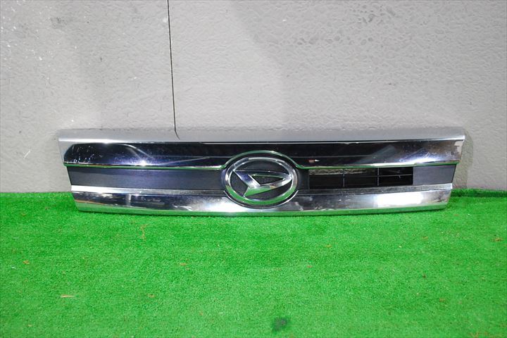 LA600S タントカスタム フロントグリル(68861)拍卖