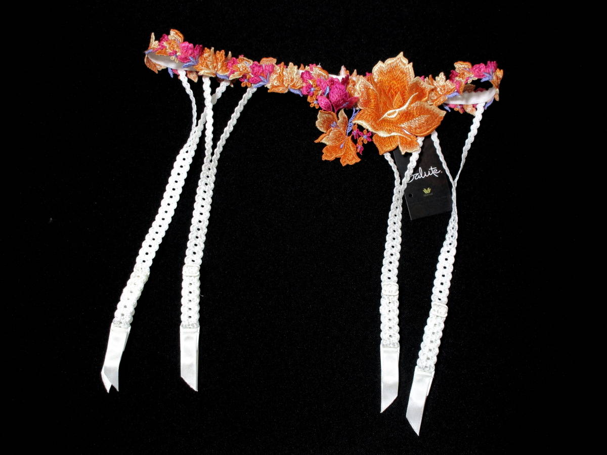 50%OFF 希少 ワコール サルート ガーターベルト ジジ 恋の手ほどき M 新品タグ付 205★拍卖