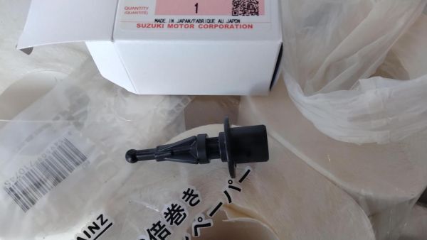 【未使用 スズキ 純正】SUZUKI ワゴンR MH21S/22S 吸気温度センサー インレットエアテンパレチャ NA車用拍卖