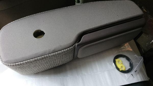 【未使用 ホンダ 純正】N-BOX JF3/4 上位グレード アームレストコンソール グレー 取付部品セット 高級感アップ拍卖