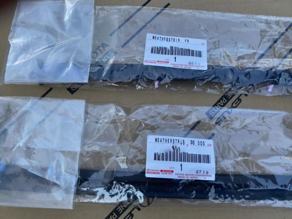 【未使用 トヨタ 純正】アルファード/ヴェルファイア 30系 フロントドア ウエザストリップ NO.3 左右セット拍卖