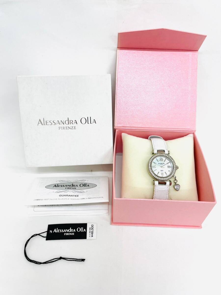H893*1 電池交換済み 稼働 Alessandra Olla アレッサンドラオーラ 腕時計 AO-8600-1 白文字盤 3針 ハートチャーム付 レディース拍卖