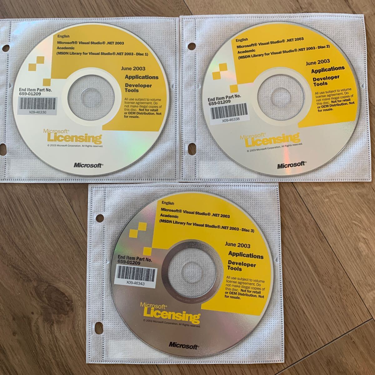 (525-11)Microsoft Licensing visual studio. Net 2003 Academic (MSDN Library for Visual Studio) English Applications Developer Tools拍卖