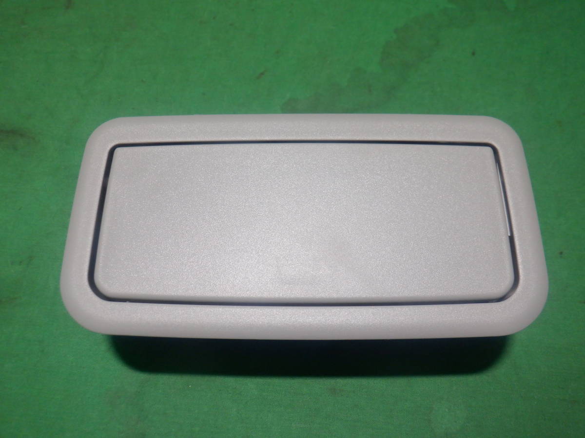 (B) ダイハツ キャスト LA250S 純正 オーバーヘッドコンソール 63650-B2070拍卖