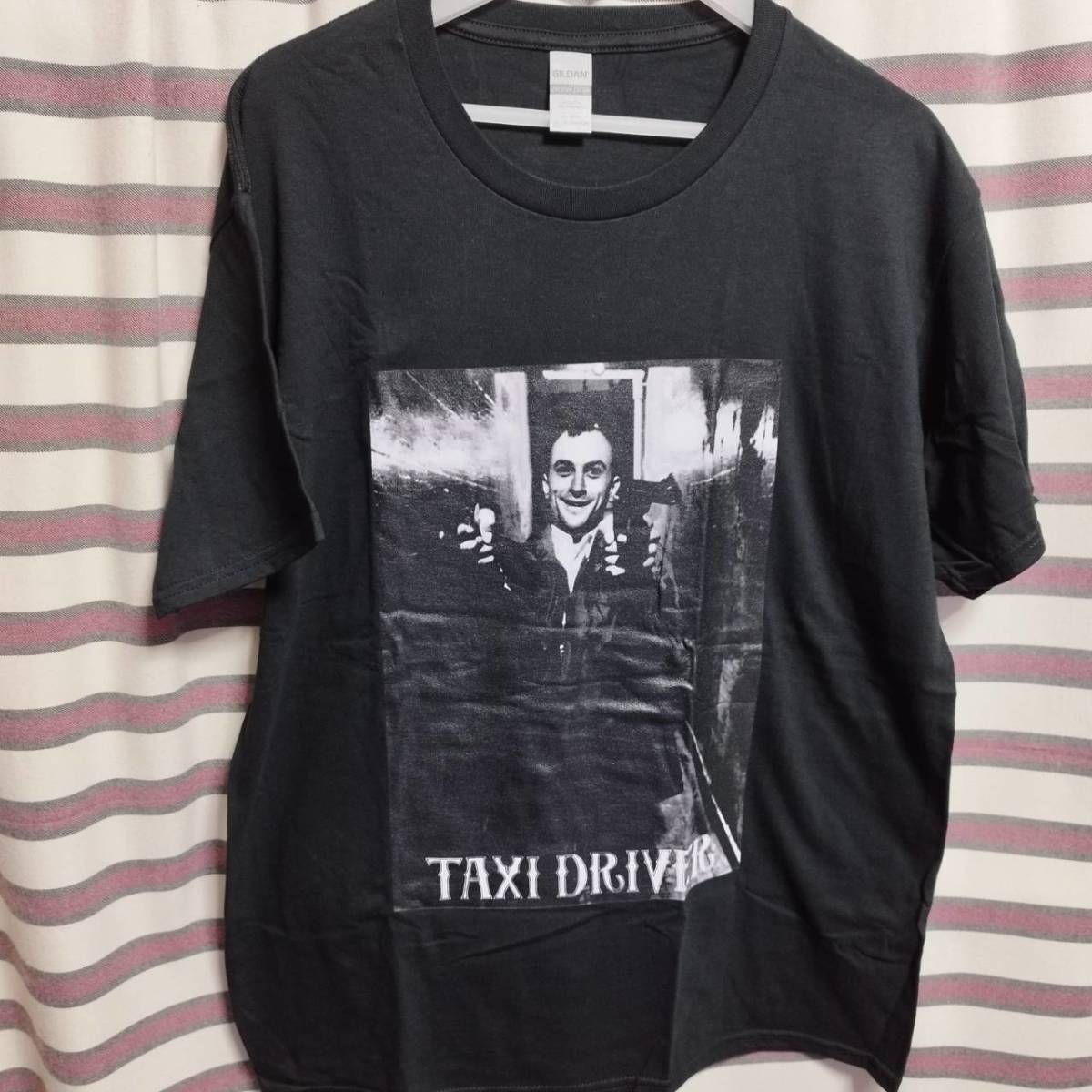 【新品】映画『タクシードライバー Taxi Driver』 Tシャツ【 黒 XLサイズ】木村拓哉 キムタク着用 ロバート・デ・ニーロ拍卖