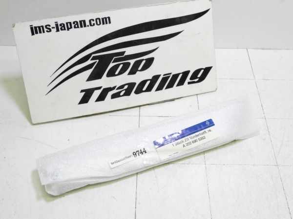 L3143vc ベンツ純正 Cクラス W202 CLASSIC 右 フロントフェンダー モール A2026905262 ブリリアントシルバー744 適合確認可能 未使用品拍卖
