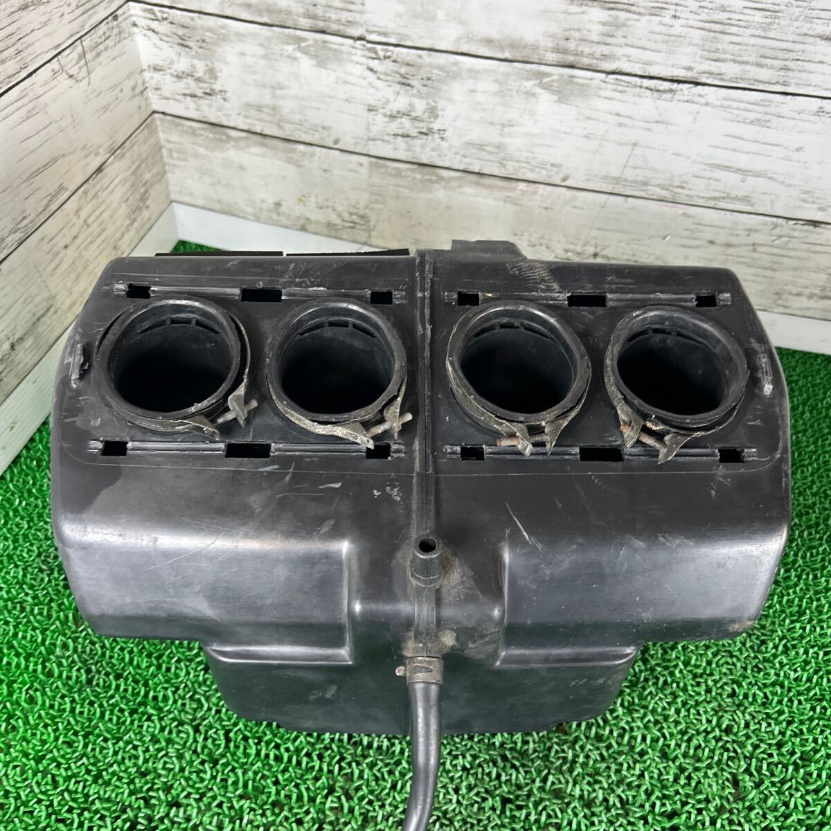 SUZUKI GSX-R1100 エアクリーナーボックス拍卖