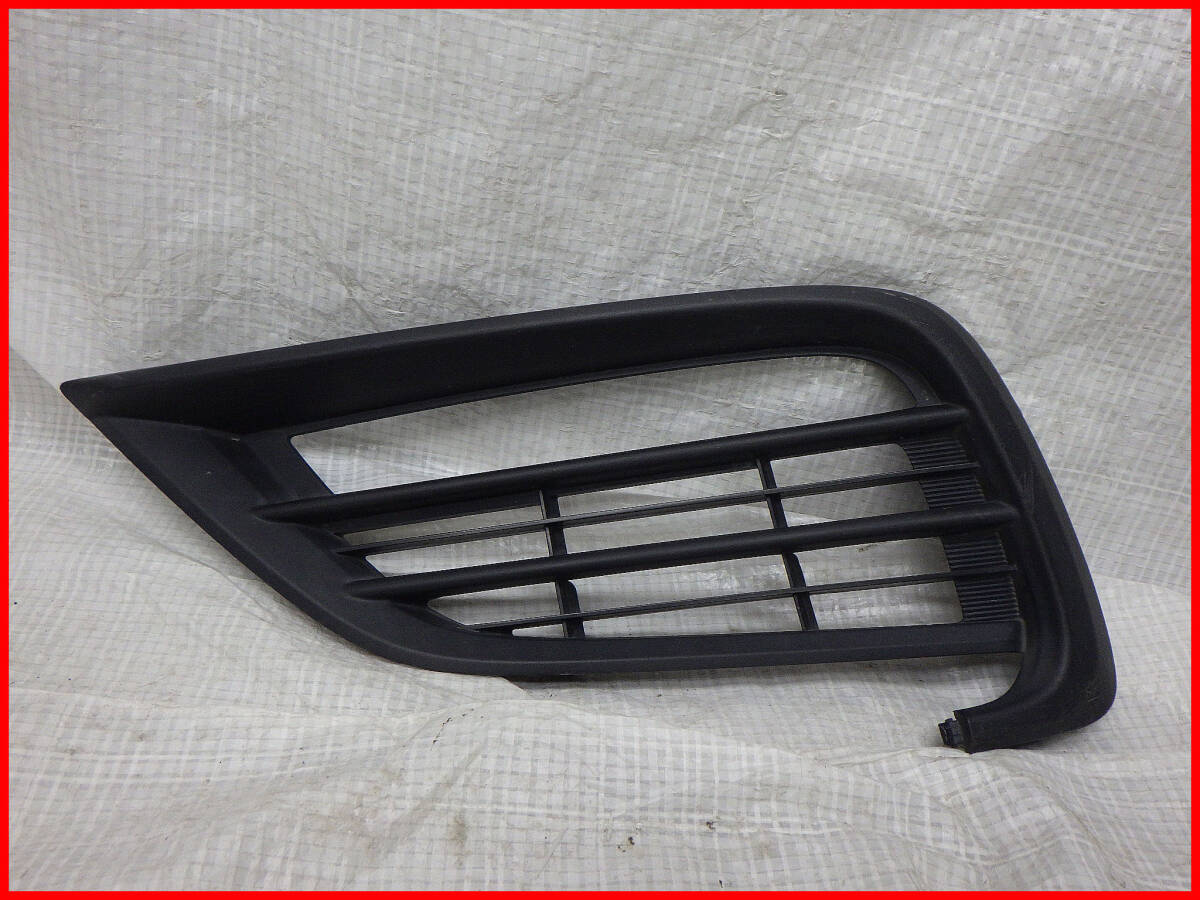 ZE4 インサイト 純正フロントバンパーフォグランプカバー 左 左側 71108-TXM-A1拍卖