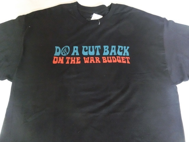 USA購入 ボルコム【VOLCOM】【STOP HATRED COLLECTION】【DO A CUT BACK ON THE WAR BUDGET】ロゴプリントT US XL BK拍卖