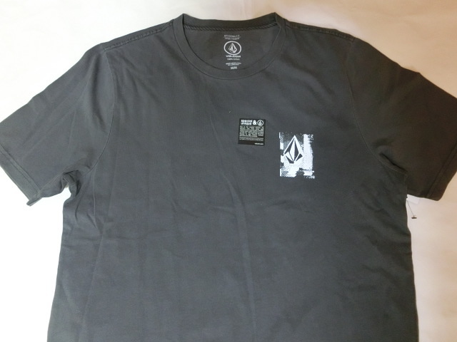 USA購入 ボルコム【VOLCOM】モダンフィット【MODERN FIT】【VOLCOM STONE】バックプリントありロゴTシャツUS Mサイズ ダークグレー拍卖