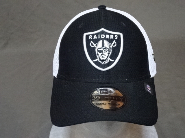 USA購入 激レア【NEWERA】【39THIRTY】NFLアメフト ラスベガス レイダース【Las Vegas Raiders】ロゴ刺繍入り メッシュキャップ(S-M)拍卖