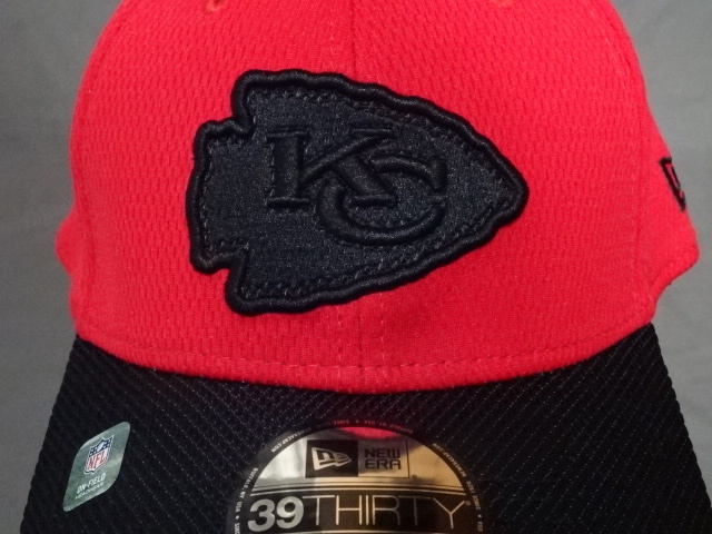 USA購入【NEWERA】【39THIRTY】 NFLアメフト カンザスシティ チーフス【Kansas City Chiefs】ロゴ刺繍入りキャップ 赤黒(L-XL)拍卖