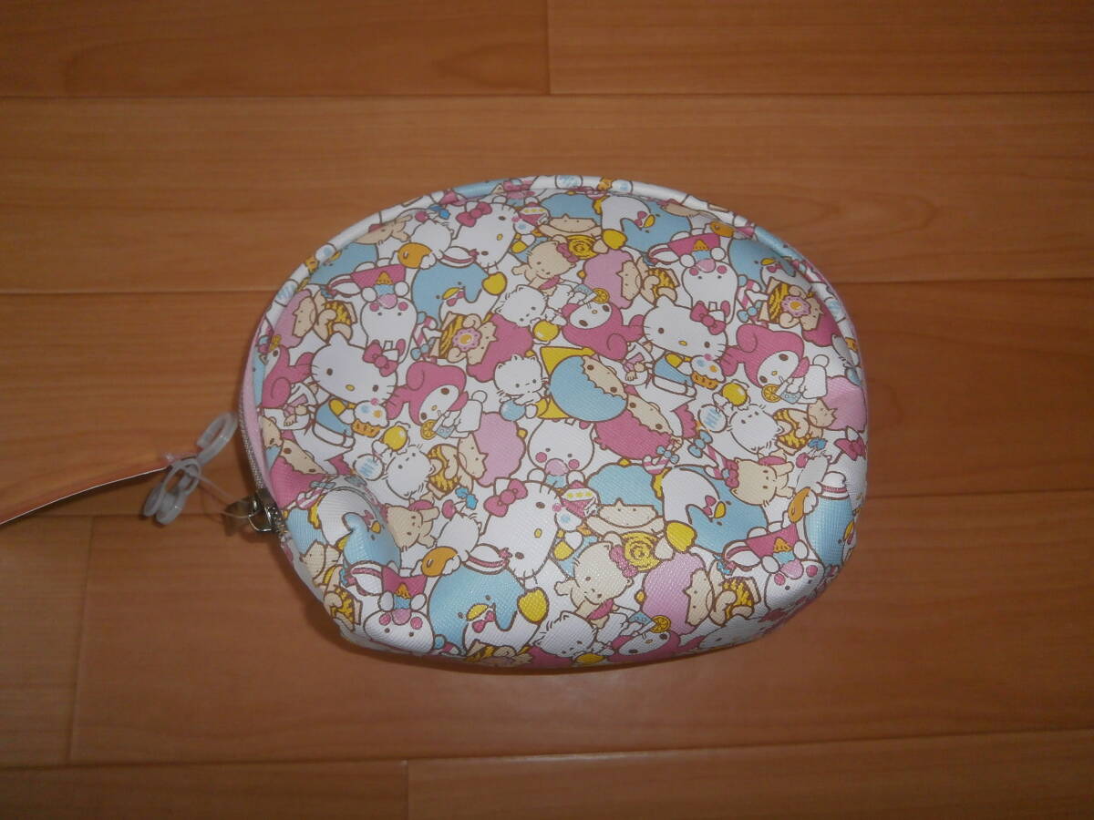 即決★新品★サンリオキャラクターズ★シェルポーチ★(中側に傷あり)化粧ポーチ小物入れキティマイメロディゴロピカドンタキシードサム拍卖