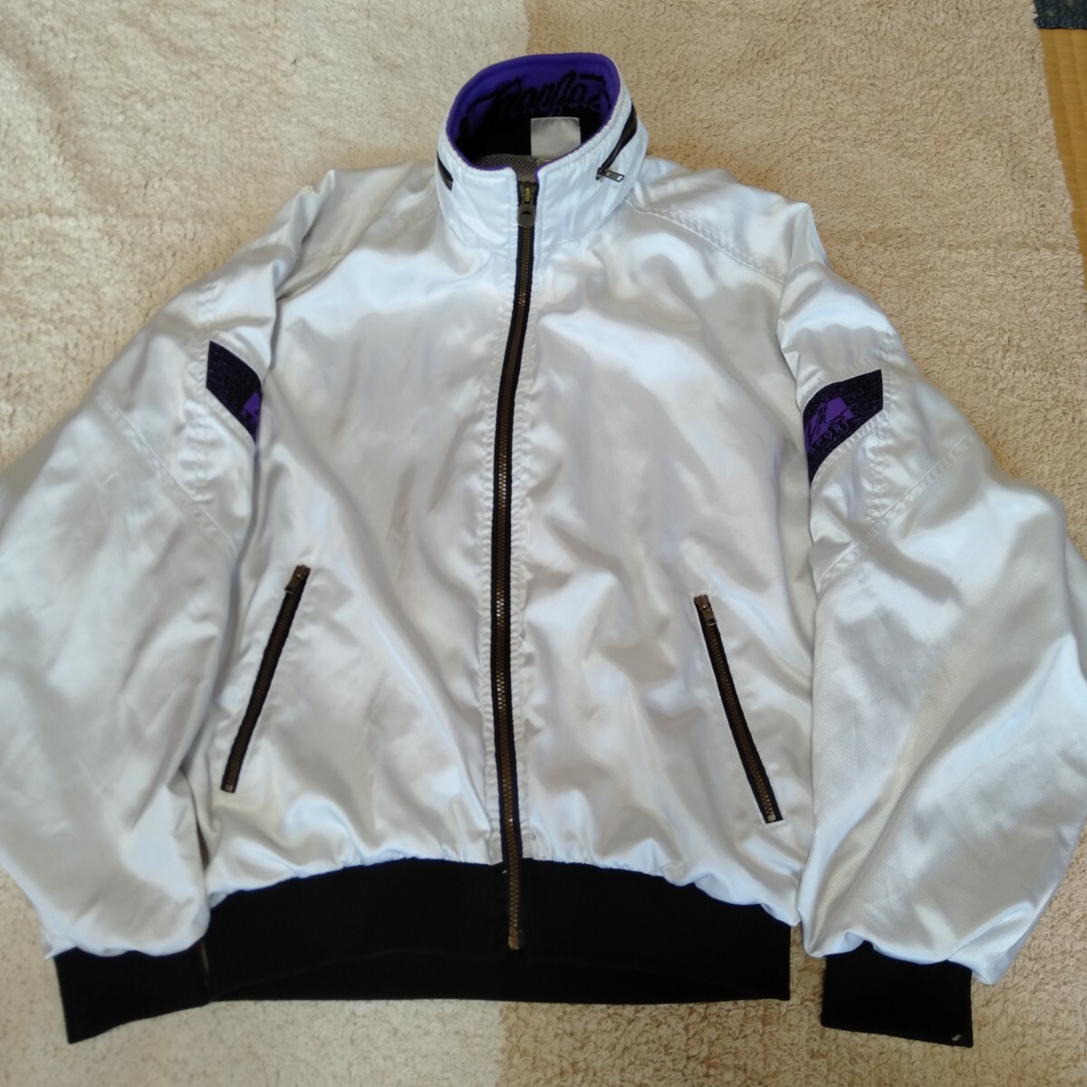 か145 Kappa サイズL 胸囲94 身長170 ポリエステル パーカー 白 ジャンパー 上着 ジャージ上 洋服拍卖