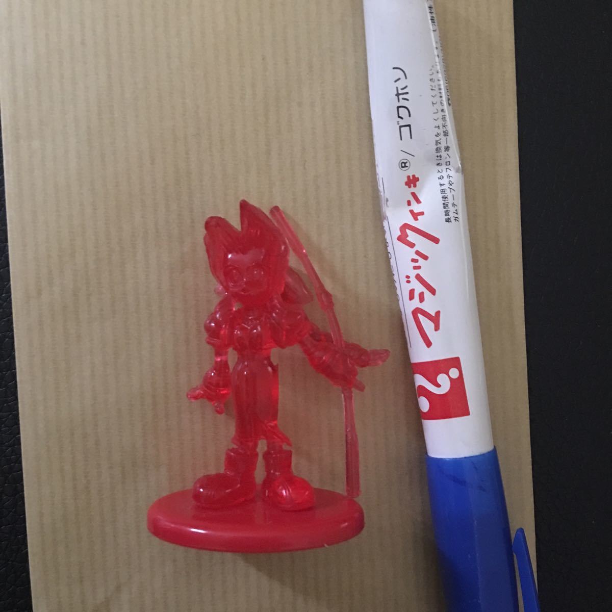 ファイナルファンタジー、ミニフィギュア、クリスタルバージョン、エアレス拍卖