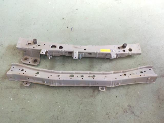 ノート E12 ラジエータコアサポート 上下セット【個人宅宛発送不可】拍卖