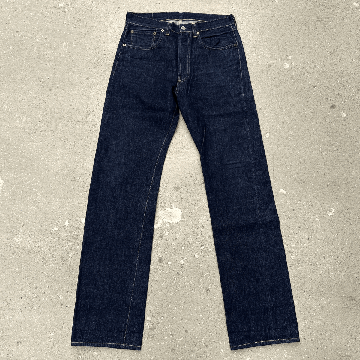 ホワイトオーク 米国製 1947年モデル LEVI’S 501XX 47501-0117 W32 W36 濃紺 美品 中古 リジッド アメリカUSA製 ジーンズ デニムパンツ拍卖