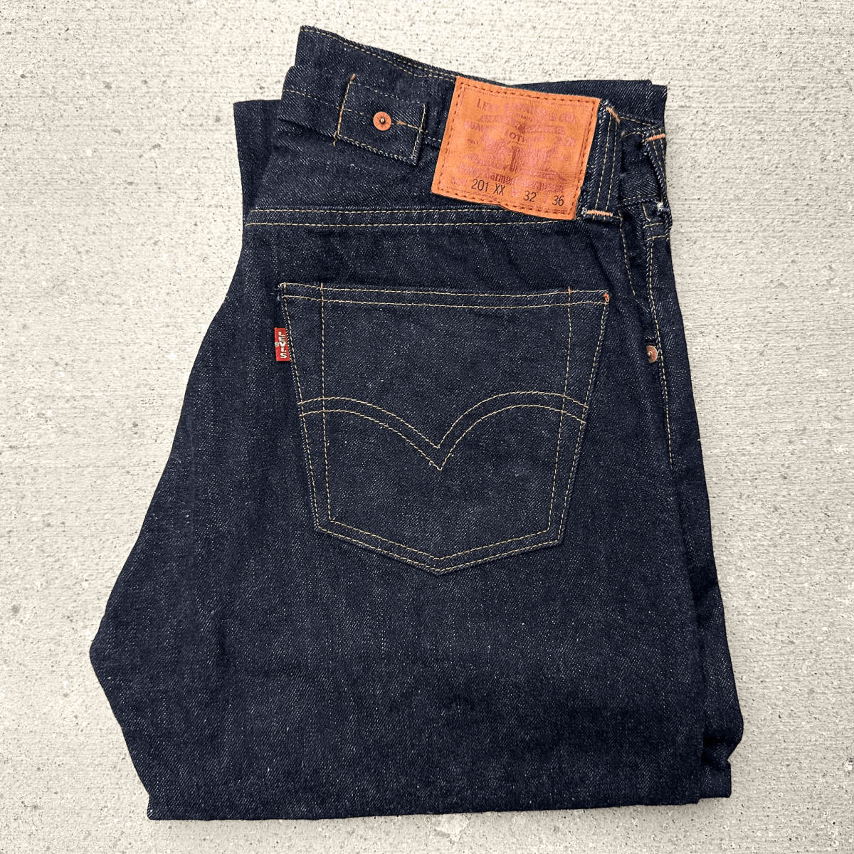 バレンシア工場製 1937年モデル LEVI’S 201XX 201-0003 W32(W29) L36 美品 中古 リジッド 米国製 30s 37s 501XX復刻 アメリカUSA製 555拍卖