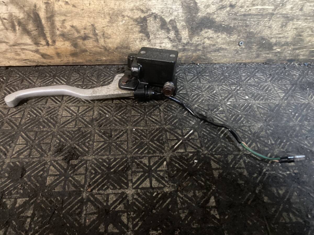 YAMAHA マジェスティ125FI LPRSE フロントマスターシリンダー 神戸発 C93-37拍卖