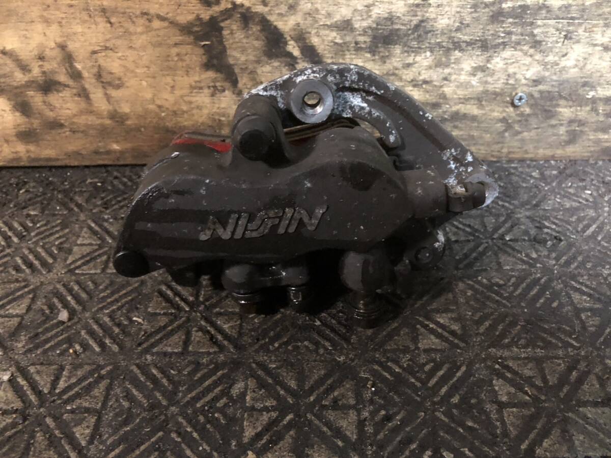 HONDA フォルツァ MF06 フロントブレーキキャリパー 神戸発 A140-31拍卖