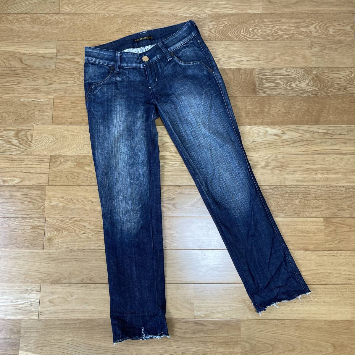 LEVI'S LADY STYLE リーバイス デニム スキニージーンズ 26 日本製拍卖
