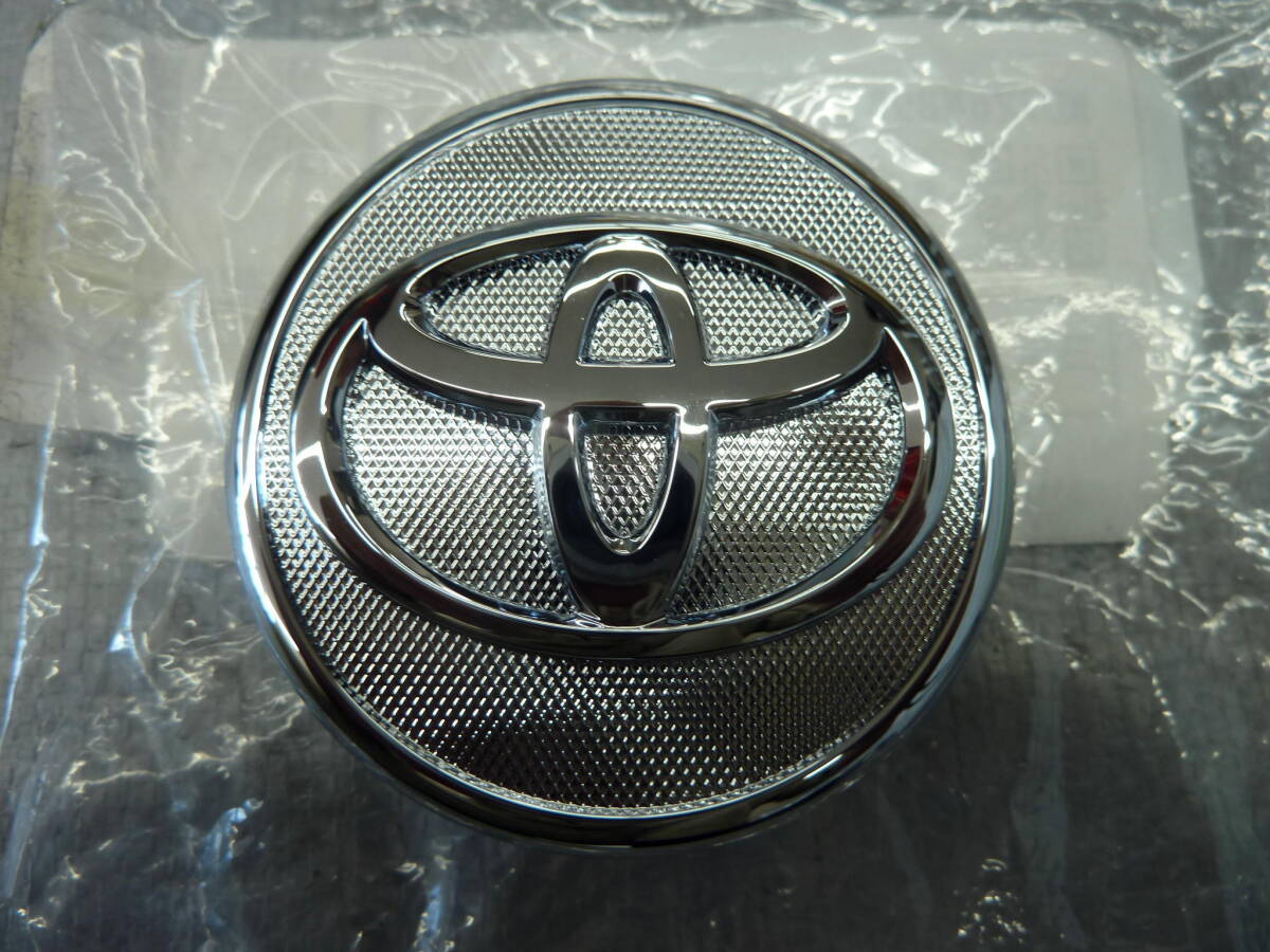 ●●2405-44L レターパックライト対応! TOYOTA NHP10 AQUA アクア 純正 センターキャップ 42603-52110 新品未使用品!拍卖
