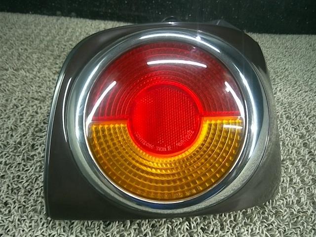☆ ミラ クラシック L500S 右テールランプ T12 パネル付 イチコー 7438 4823 81550-87257-060拍卖