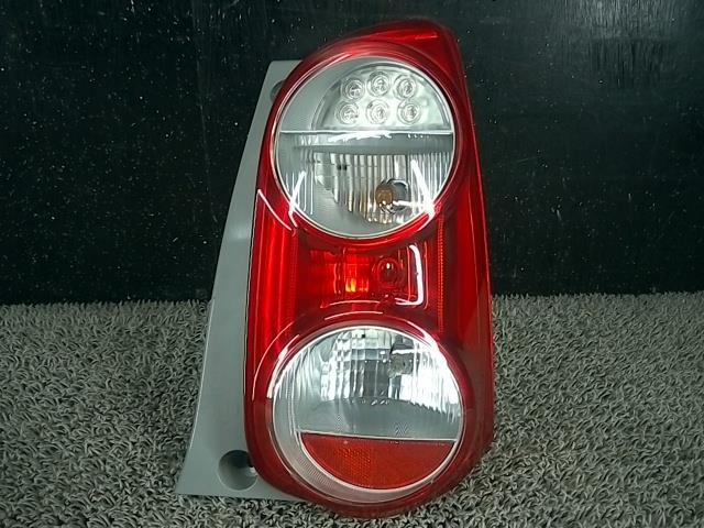 ☆平成24年 パッソ KGC35 KGC30 右テールランプ LED コイト 220-51004 81550-B1150拍卖