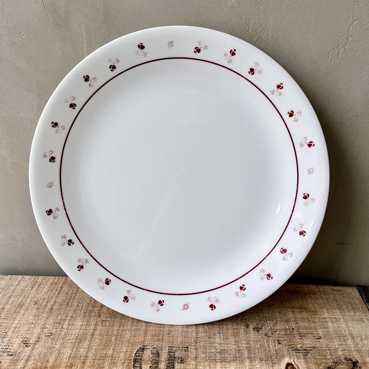 【80s Vintage】Corelle Burgundy Rose Plate コレール バーガンディローズ ディナープレート アメリカ ビンテージ拍卖