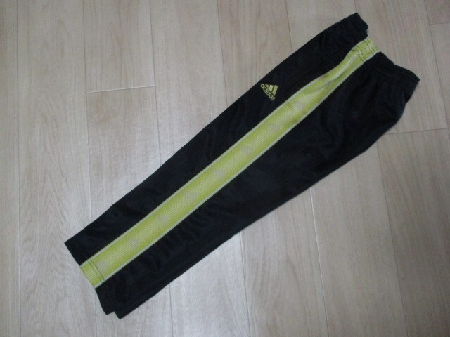 アディダスCLIMALITE・ジャージパンツ・黒×ゴールド色・サイズ130㎝拍卖