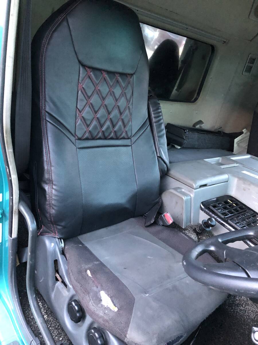 15117m 三菱 ふそう スーパーグレート QPG-FS64VZ ドライバーシート ドライバーエアーダンパー シート 右 右側 運転席拍卖