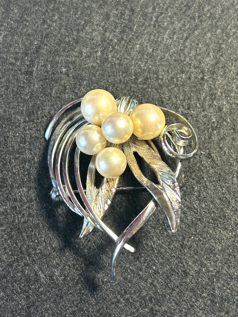 激レア:美品洋銀ベースパール本真珠ブローチ拍卖