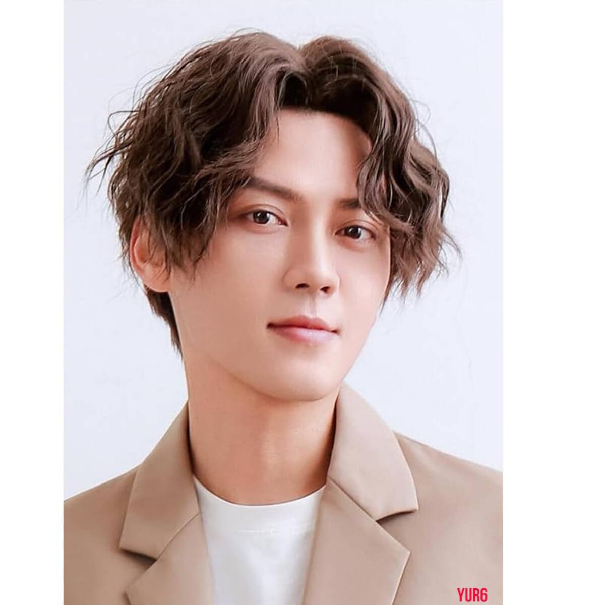 ウェーブ 前分け メンズ ウィッグ フルウィッグ かつら 耐熱ファイバー 人工頭皮 I型つむじ パーマ 自然 普段使い イベント ラテ拍卖