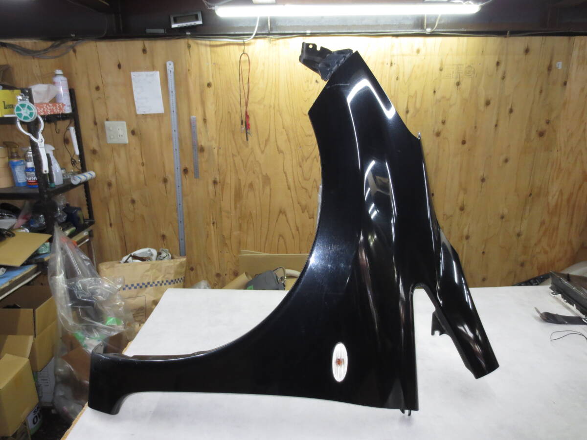 E12 ノート 左フェンダー H26年式 KH3 ③拍卖