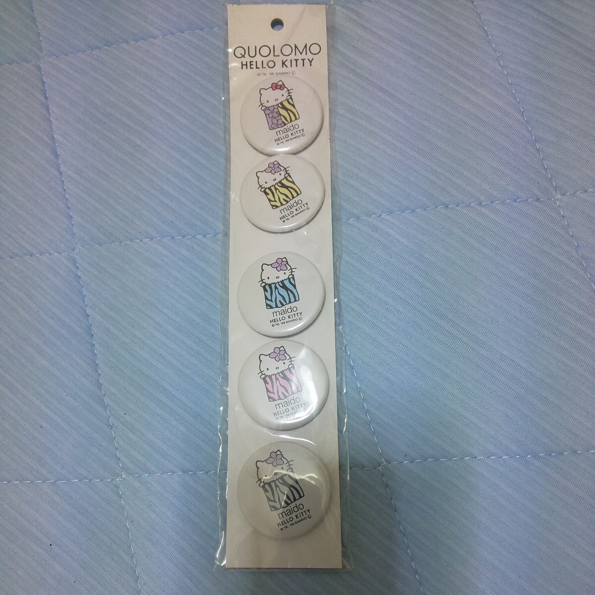 ハローキティ 缶バッジ QUOLOMO HELLLO KITTY拍卖