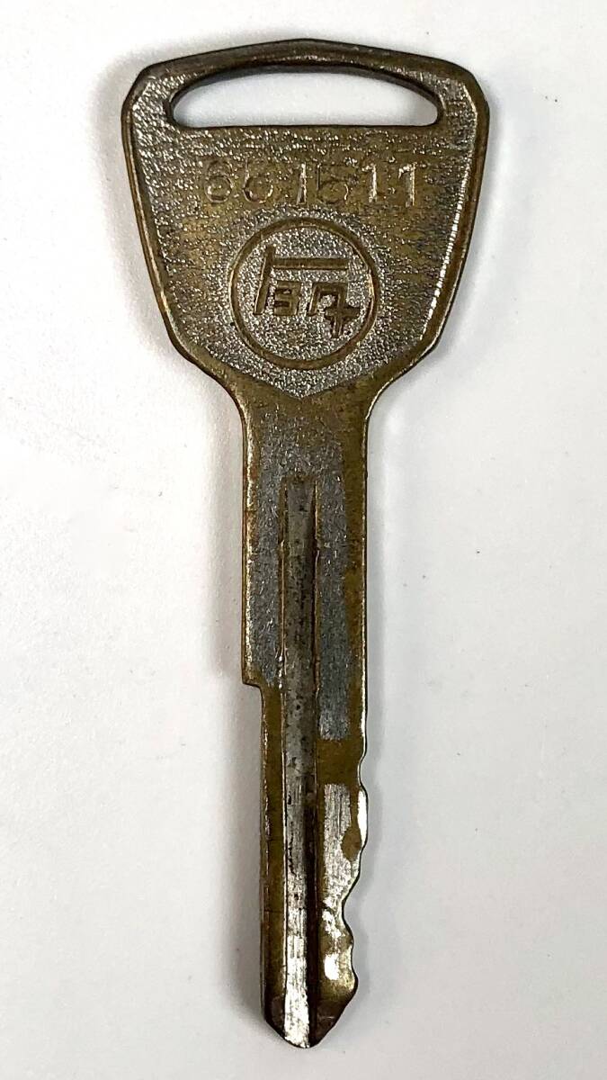 古い トヨタ自動車のキー(ニ/TOYOTA/車種不明/KEY/鍵/レトロ/JUNK)拍卖