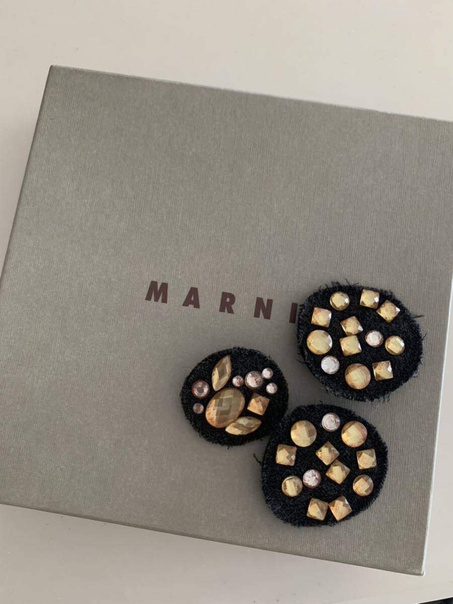 マルニ ビジュー ブローチ MARNI アクセサリー 黒 チャコールグレー フェルト 3つセット ☆拍卖