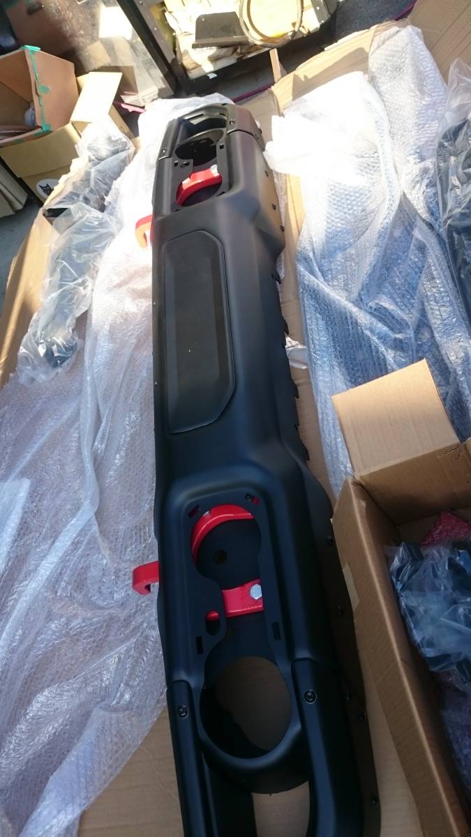 1000円~ 在庫整理【訳なし】JEEP JL ラングラー US タイプ スチール フロント バンパー ルビコン仕様 センサー穴 新品 US仕様 社外品 拍卖