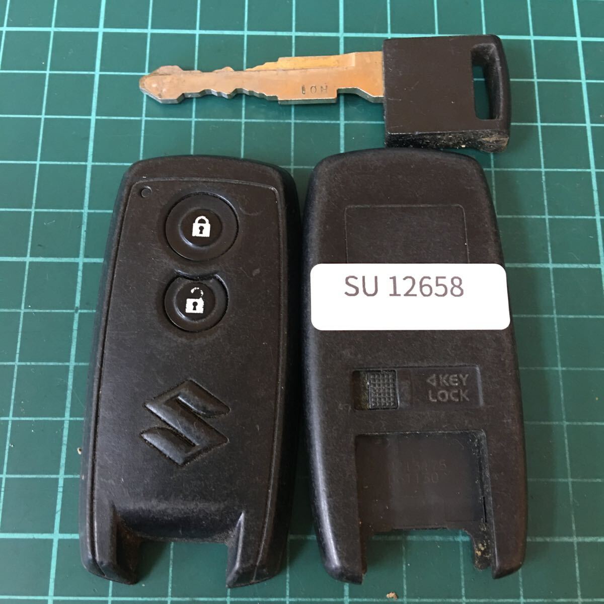SU12658スズキ BX217BW10GE4 2ボタン スマートキー キーレスリモコン モコ セルボ フレア ワゴンR MRワゴン等 日産マツダAZワゴン MG22S拍卖
