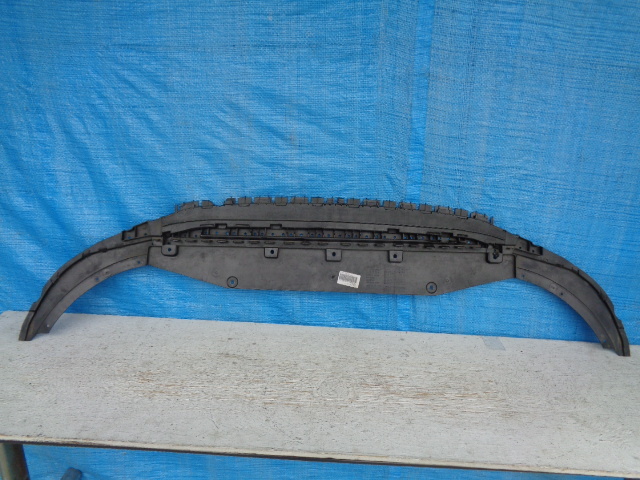 ☆BE12 アウディ A1 82A アンダーカバー 82A807611拍卖