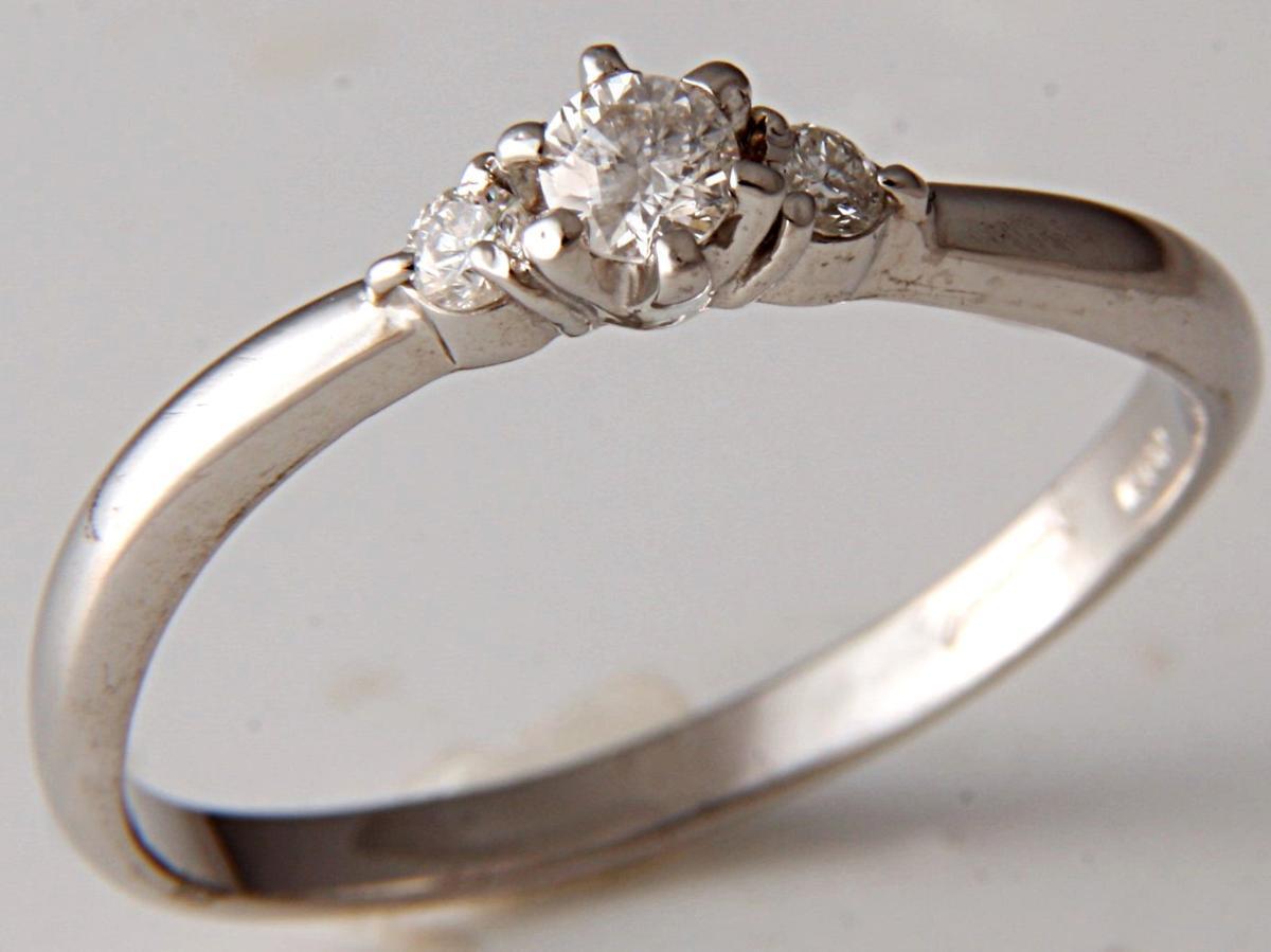 ★☆スカラベScarabePt950プラチナ0.15Ct天然ダイヤモンドリング指輪10号婚約結婚指輪にも!MJ-2107拍卖