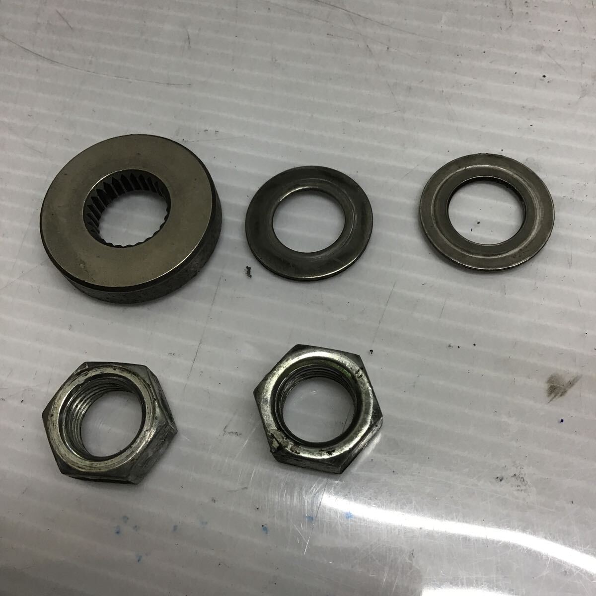 D46-15 スズキ アドレス125 DT11A クラッチ プーリー ナット 純正部品拍卖