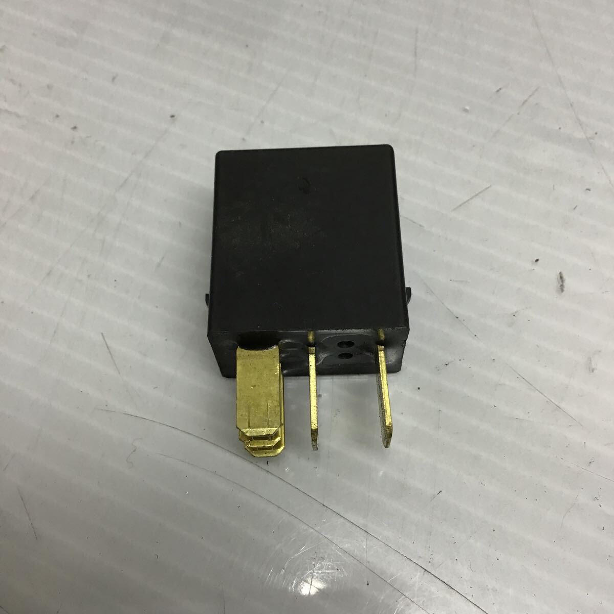 D46-24 スズキ アドレス125 DT11A リレー 純正部品 動作確認済み拍卖