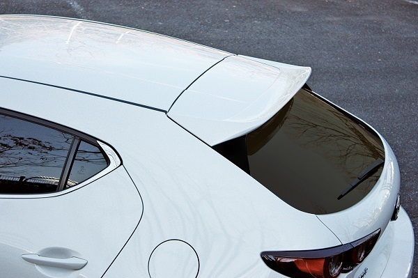 ガレージベリー MAZDA3 ファストバック BP系 リアルーフスポイラー拍卖