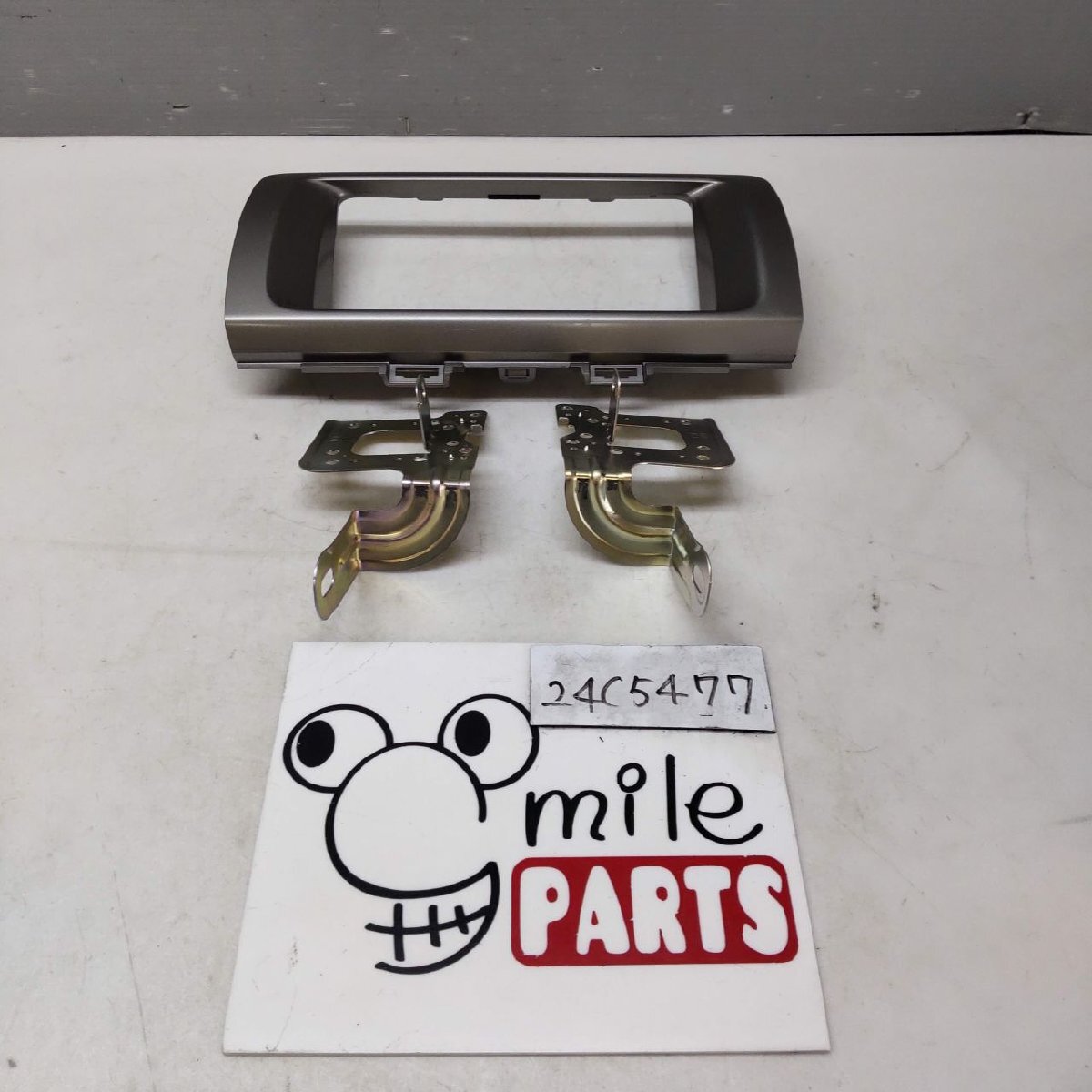 QNC20/QNC25 bB 純正 オーディオパネルステー付 1D1-13-2/24C5477*同梱不可拍卖