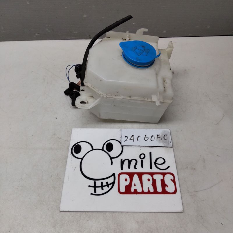 JH1/JH2 N-WGN 純正 ウォッシャータンク 1D1-2-8/24C6050*同梱不可拍卖